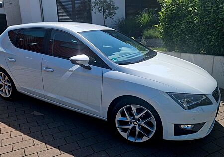 Seat Leon 2.0 TDI 110kW Start&Stop FR DSG FR mit AK
