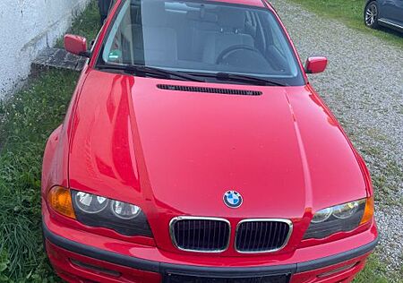 BMW 318i -