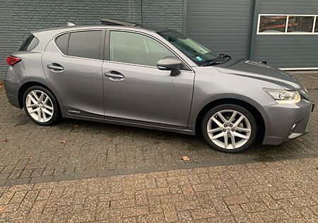 Lexus CT 200h LUXURY LINE AUT LED KAMERA TOPZUSTAND!!