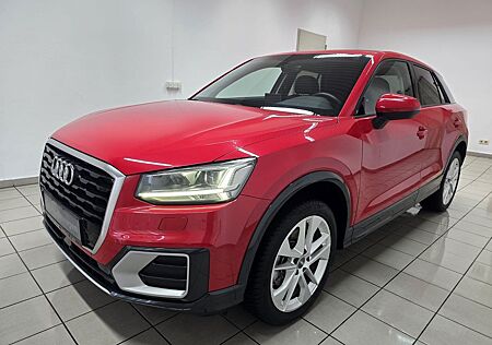 Audi Q2 1.4 TFSI design selection LED Leder 18"