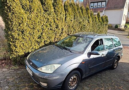 Ford Focus 1.6 -16V mit Gasanlage