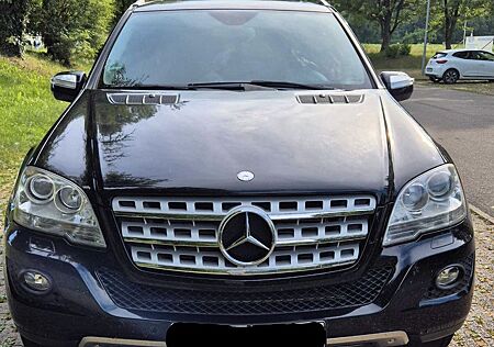 Mercedes-Benz ML 350 CDI COMAND BlueTec