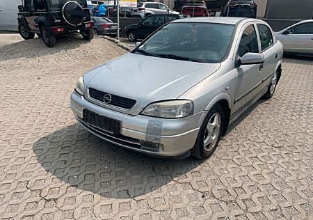Opel Astra 1.6 Automatik -
