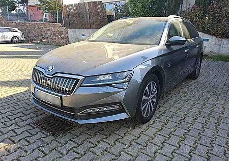 Skoda Superb Style iV 1.4 TSI /DSG/ST-HZ/PANO/TRAVEL/