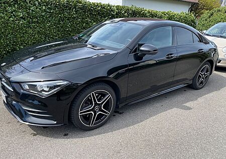 Mercedes-Benz CLA 250 CLA 250e TOP Ausstattung, AMG, Pano, Amb.LED