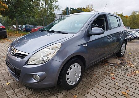 Hyundai ix20 Motor und Getriebe top TÜV bis 032026