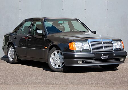 Mercedes-Benz 500 E, Scheckheftgepflegt
