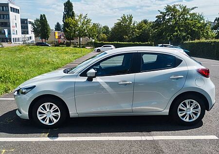 Mazda 2 SKYACTIV-G 75 Center-Line Center-Line