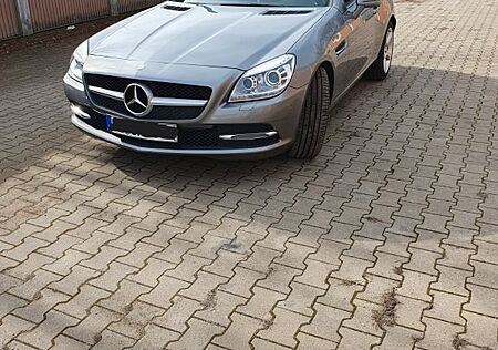 Mercedes-Benz SLK 200 -