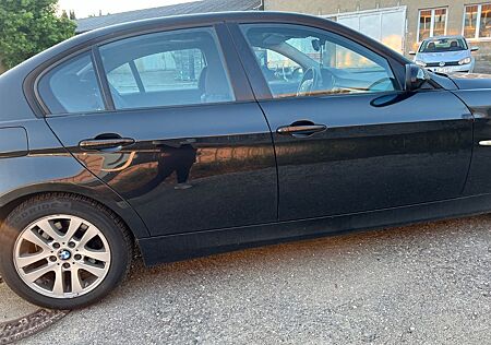 BMW 320d -