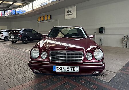 Mercedes-Benz E 230 ELEGANCE aus 1. HAND !