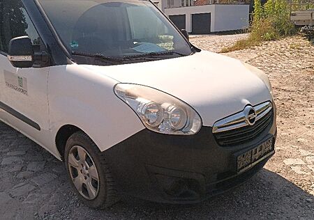 Opel Combo 1.3CDTI 66kW(90PS) ohne TüV 3000 Euro