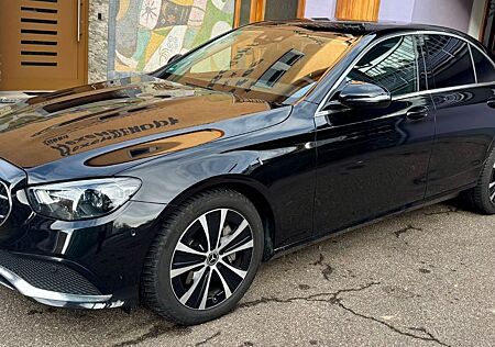 Mercedes-Benz E 300 E-Klasse / de 9G-TRONIC Avan