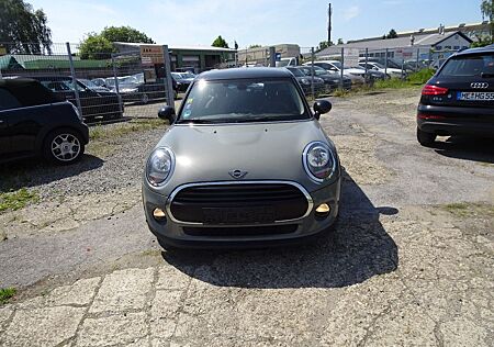 Mini Cooper D COOPER_D 5-trg. 1.HADN NAVI PDC SH