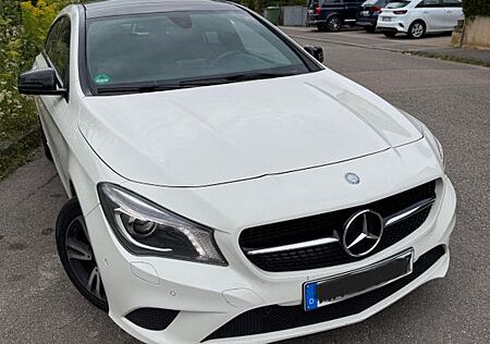 Mercedes-Benz CLA 220 Shooting Brake CLA 220 CDI DCT Shoot...