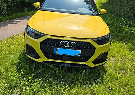 Audi A1 30 TFSI citycarver S line Edition