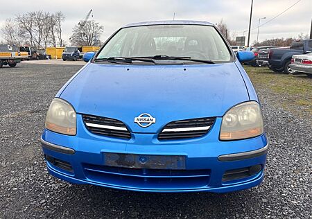 Nissan Almera Tino Visia