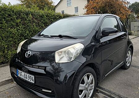 Toyota iQ 1,0 L Benzin