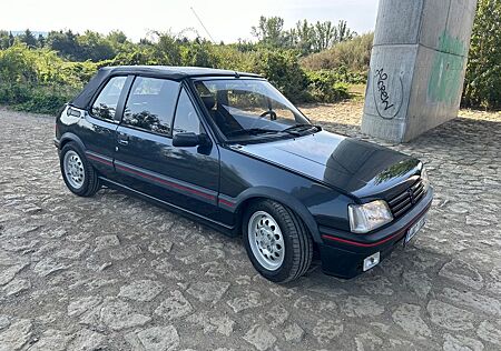 Peugeot 205 CTI