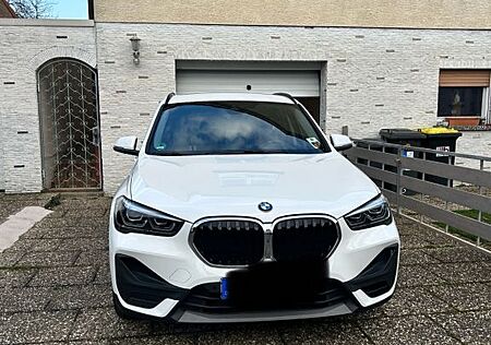 BMW X1 xDrive25e Advantage Steptronic Advantage