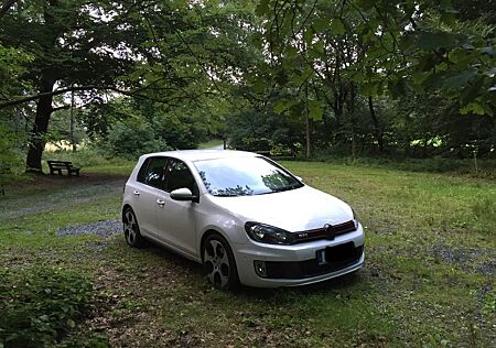 VW Golf Volkswagen 2.0 TSI DSG GTI GTI
