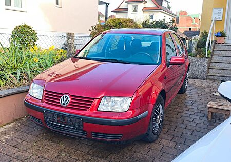VW Bora Volkswagen 1.6 EU4 Basis Basis