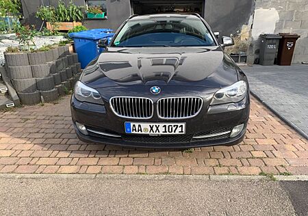 BMW 530d xDrive Touring Automatik Standheizung