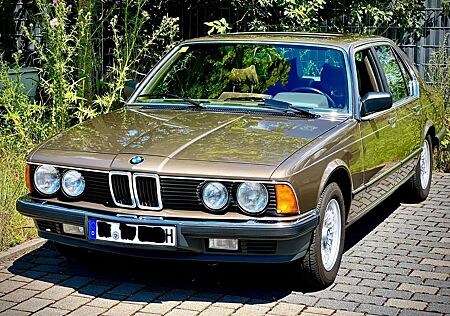 BMW 735iA , e23