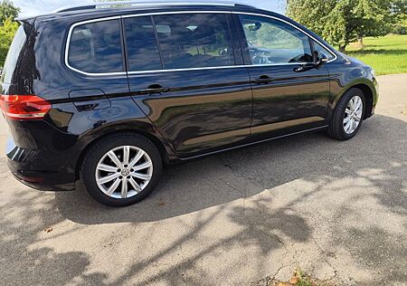 VW Touran Volkswagen 1.4 TSI DSG Highline BMT Highline