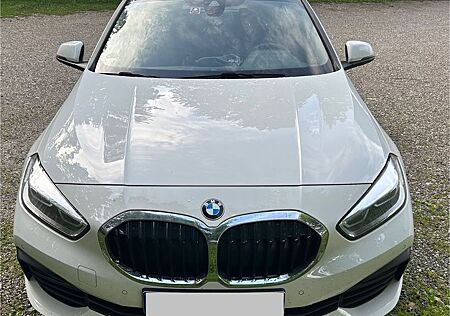 BMW 116i (F40) Advantage