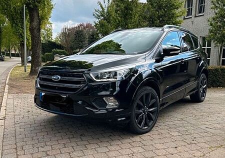 Ford Kuga 1,5 EcoBoost 4x4 ST-Line Automat Xenon Ahk