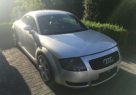 Audi TT Coupe Schlachtfest
