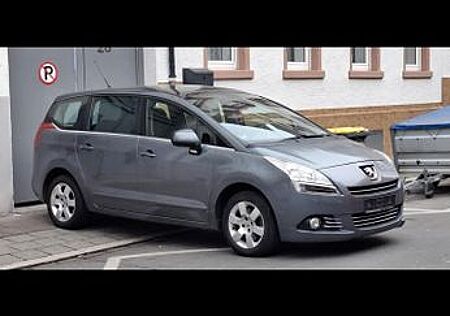 Peugeot 5008 1.6 Family 155 THP Family