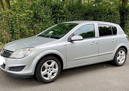 Opel Astra Gepflegter | Sparsam & Fahrbereit