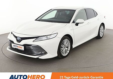 Toyota Camry 2.5 Hybrid Executive Aut*NAVI*LED*CAM*SHZ*