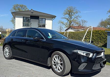 Mercedes-Benz A 220 4MATIC
