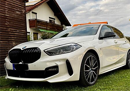 BMW 118i M-Sport 19 Zoll Komfortzugang M-Paket