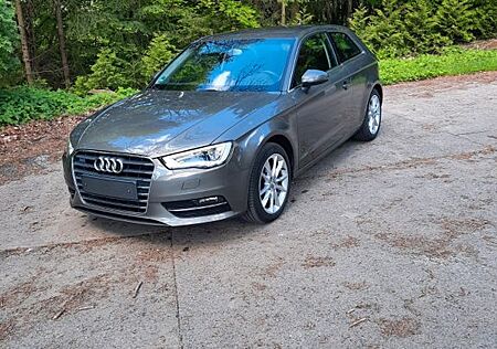 Audi A3 1.4 TFSI Ambiente Ambiente Xenon Navi