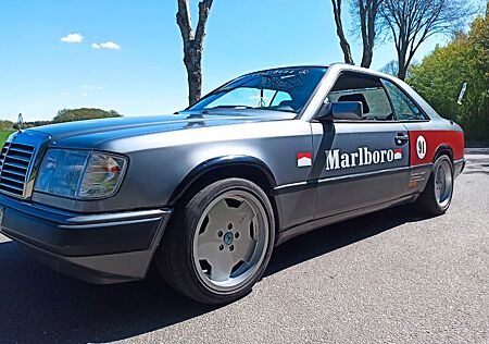 Mercedes-Benz 230