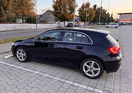 Mercedes-Benz A 180 dA, el. Sitze m.Massagef. , LED, gr. Navi,