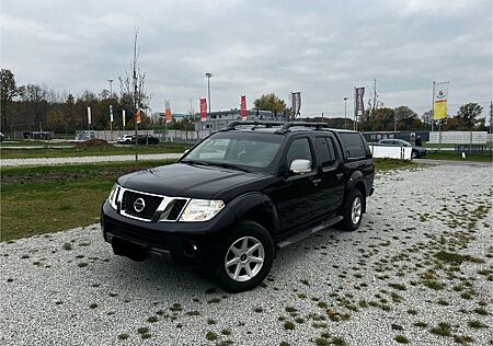 Nissan Navara PLATINUM mit Hardtop Top Zustand 1 Hand