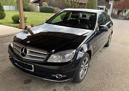 Mercedes-Benz C 180 Kompressor BlueEFFICIENCY AVANTGARDE