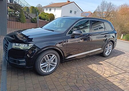 Audi Q7 3.0 TDI quattro tiptronic -