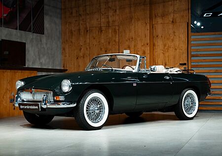MG B Roadster 1.8L - 1966 I British Racing Green