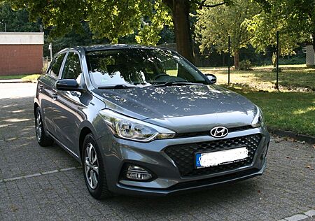 Hyundai i20 1.2 62kW YES! Klima SHZ LHZ PDC RückKam