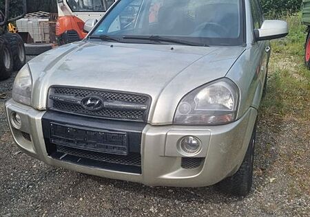 Hyundai Tucson 2.0 GLS 2WD GLS