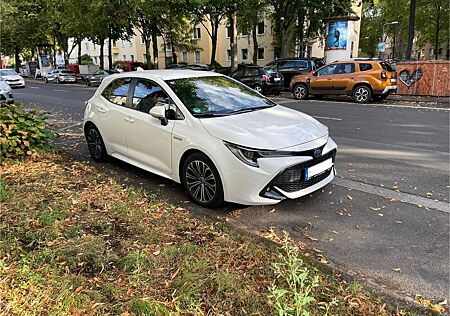 Toyota Corolla 1,8 Hybrid Club Club