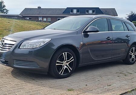 Opel Insignia Sports Tourer 2.0 CDTI 160 PS, NEU TÜV.
