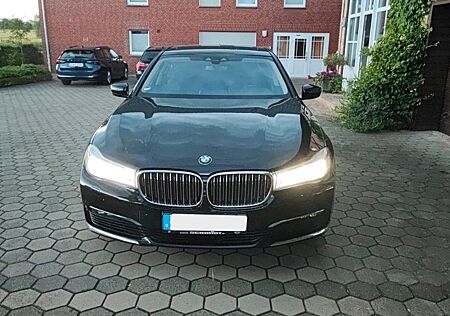 BMW 750d xDrive - Luxus, Komfort und Leistung Privat