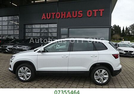 Skoda Karoq gebraucht kaufen Skoda Karoq Selection AHK 1,5 TSI DSG